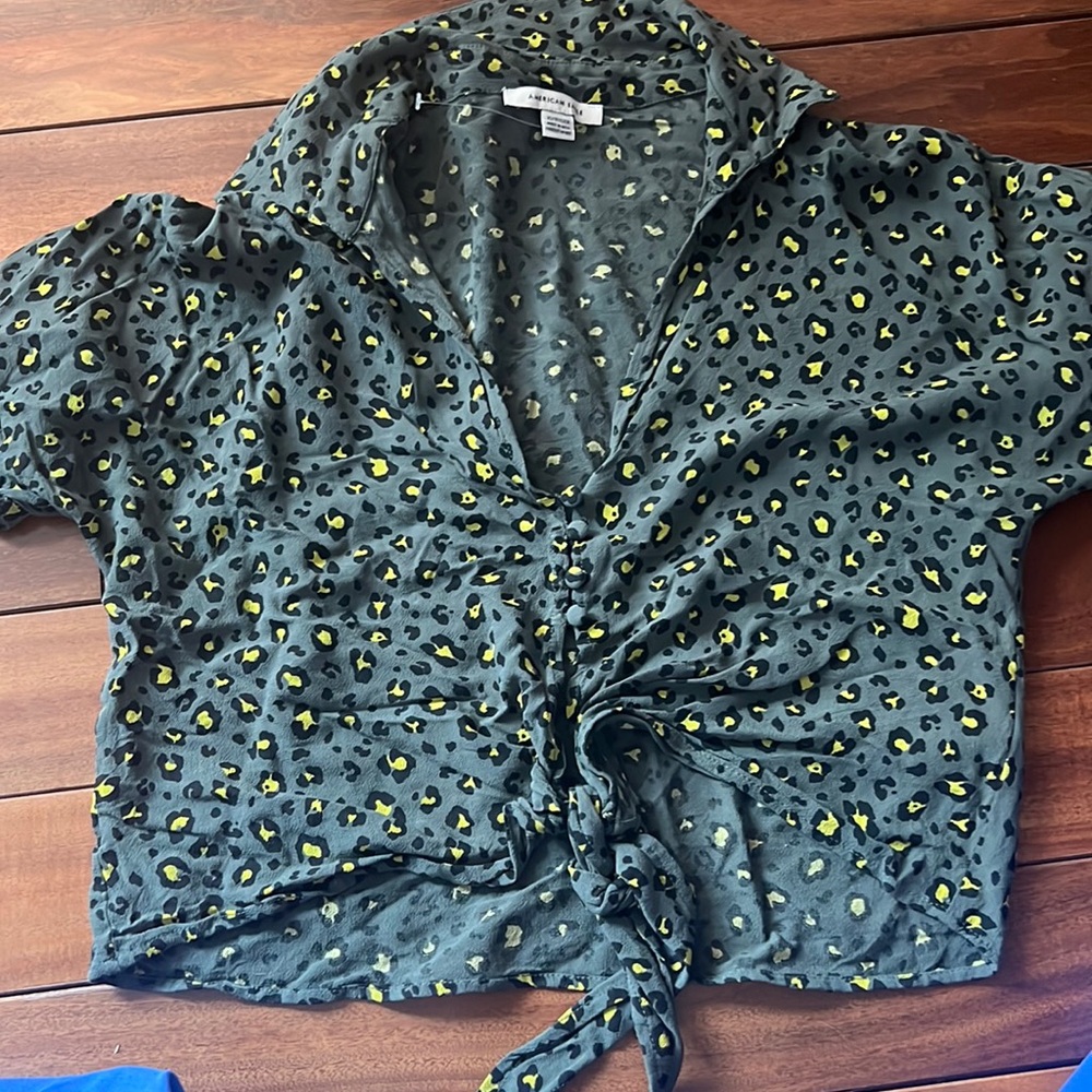 American eagle green top